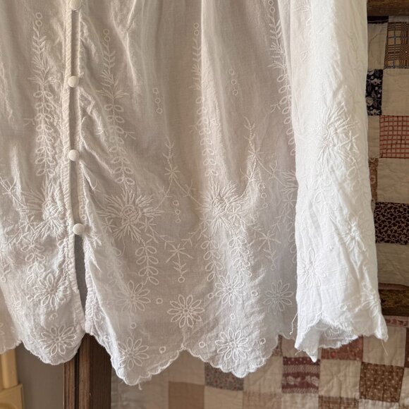 Solitaire Flowy Embroidered Top - Picture 3 of 7